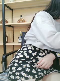 黑丝美女足交啪啪 被各种姿势无套猛怼 爽叫不停 射了一脚脚
